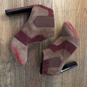 Chloe - suede booties